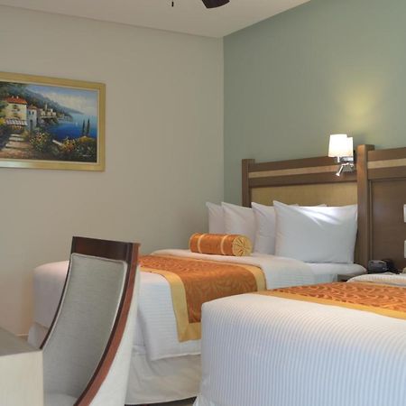 Hotel Villa Magna Poza Rica Eksteriør billede