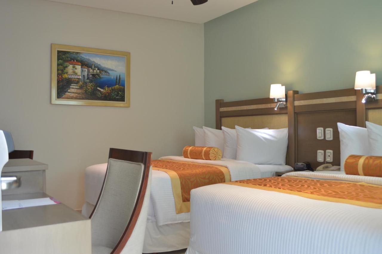 Hotel Villa Magna Poza Rica Eksteriør billede