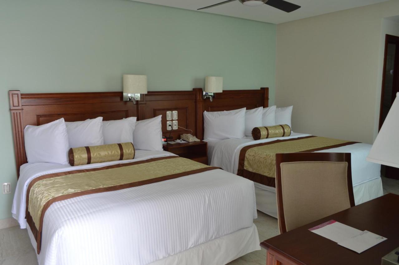 Hotel Villa Magna Poza Rica Eksteriør billede