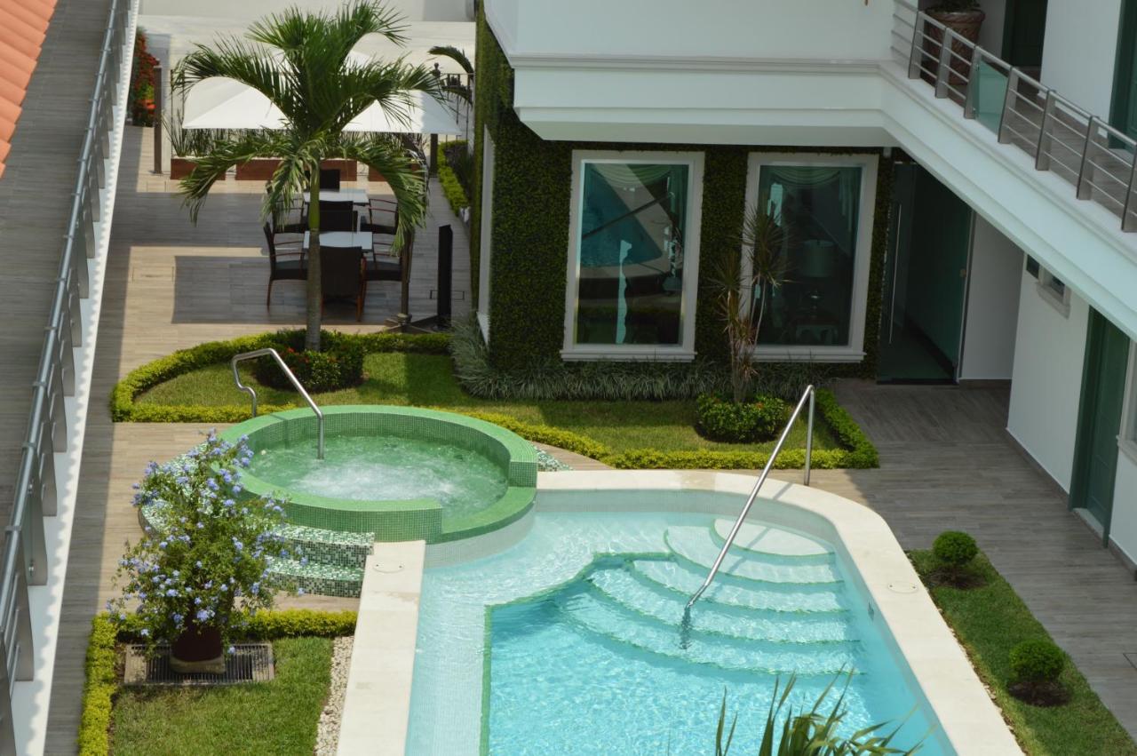Hotel Villa Magna Poza Rica Eksteriør billede